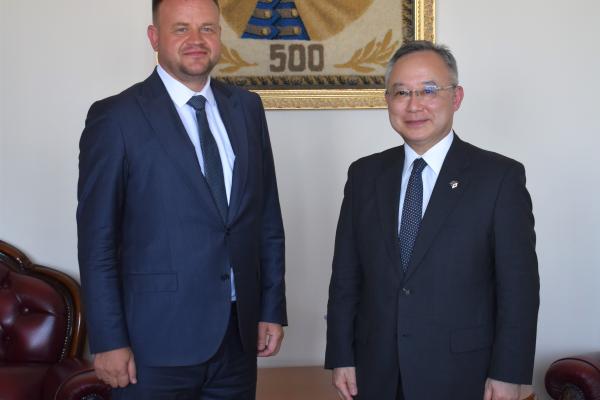 Viceprim-ministrul pentru reintegrare, Roman Roșca, a avut o întrevedere de lucru cu ambasadorul Japoniei în Republica Moldova, E.S. Yamada Yoichiro