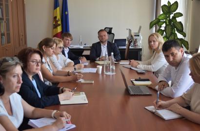 Vicepremierul pentru reintegrare Roman Roșca a discutat cu directorii celor 8 instituții de învățământ cu predare în limba română din regiunea transnistreană